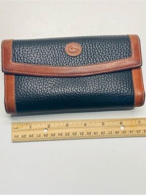 VINTAGE Dooney & Bourke Black Pebbled Leather Wallet 4"x7" CheckBook Credit Card
